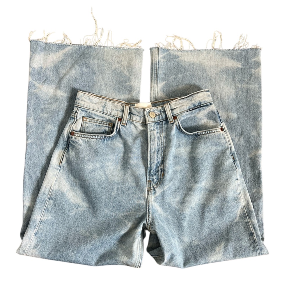 Reformation Wide Leg Jeans. - Picture 8 of 9